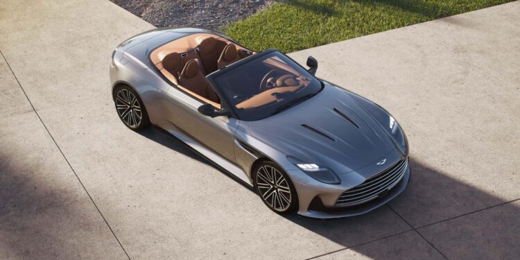 aston martin db12 volante salon prive.jpg