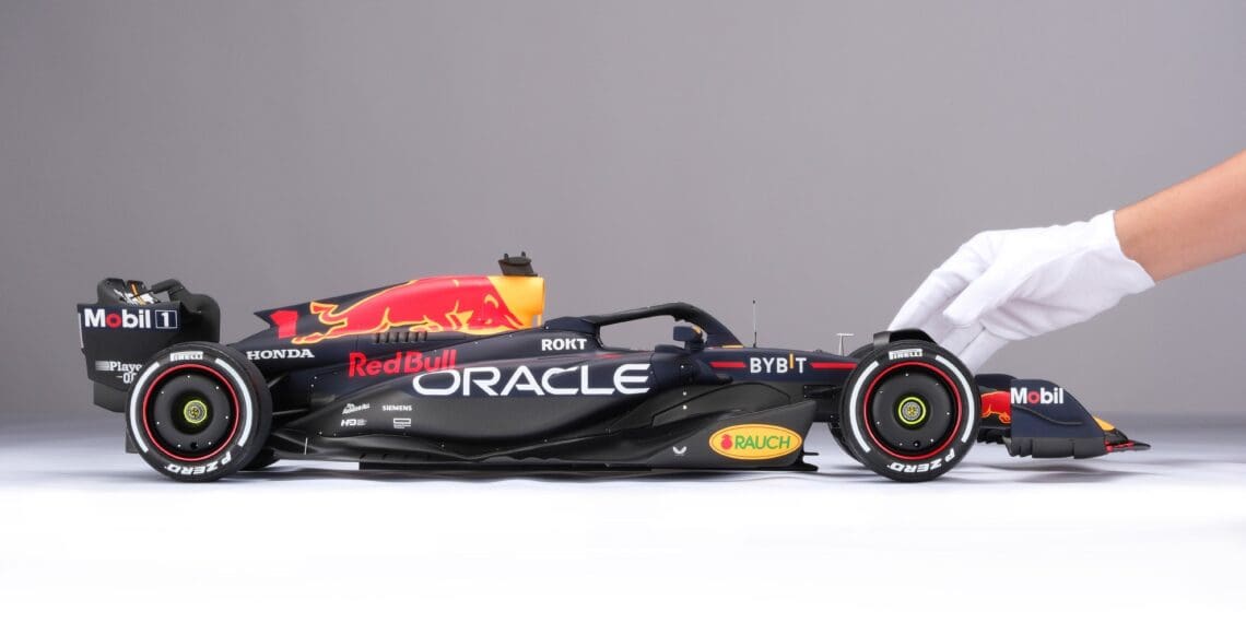Amalgam's New $10K 1:8 Oracle Red Bull Racing RB19 Model Celebrates The  2023 F1 Season
