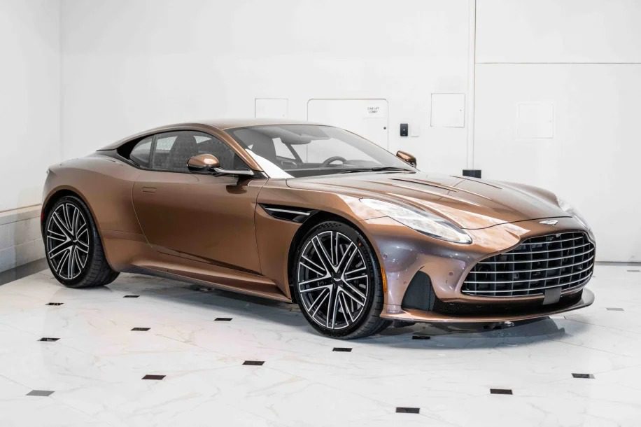 2024 aston martin db12 304100 1