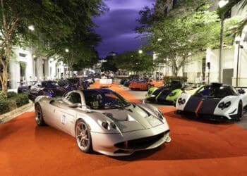 Pagani America HQ Grand Opening Car Huayra Codalunga in primo piano