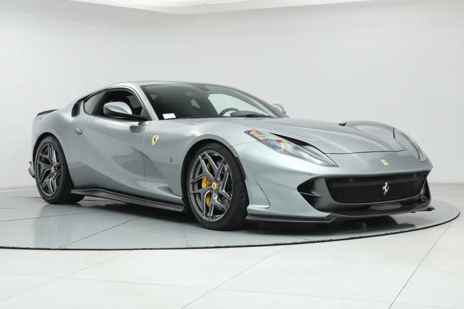 2019 ferrari 812 superfast 3699