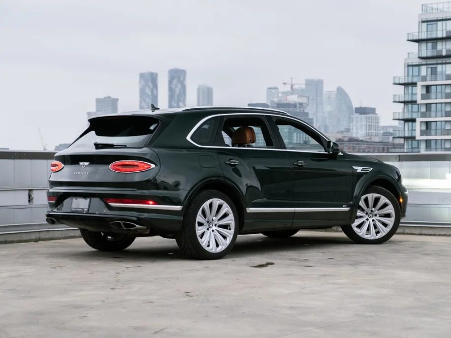 Green On Tan Own One Of The Most Classic Automotive Color Combos