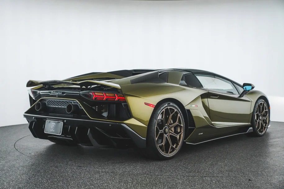 2022 lamborghini aventador 0 245