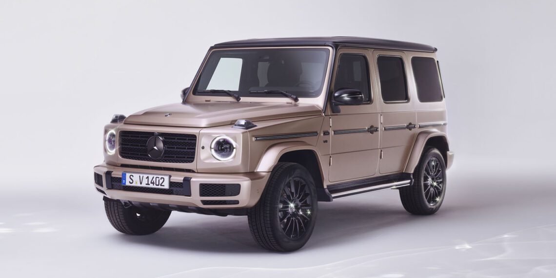 Mercedes Benz brand campaign for Valentine’s Day 2024: „Stronger than Diamonds” G Class Special Edition Mercedes Benz G500