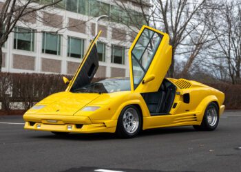 1989 Lamborghini Countach 19