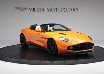2018 aston martin vanquish zag