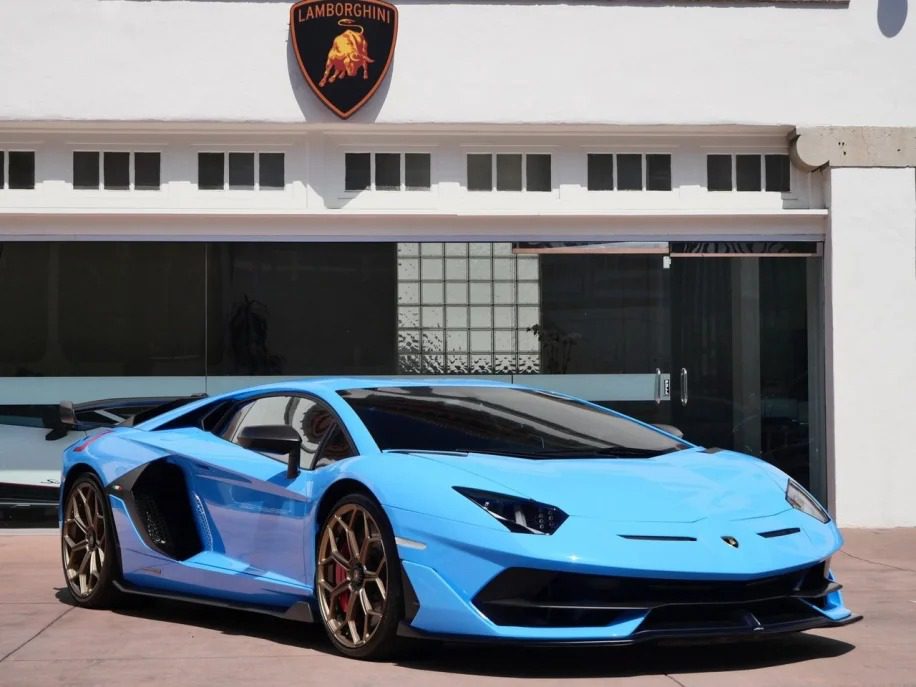 2020 lamborghini aventador svj