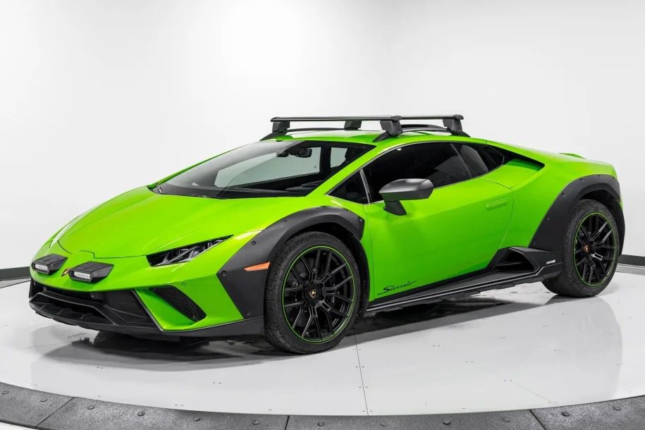 2023 lamborghini huracan sterra