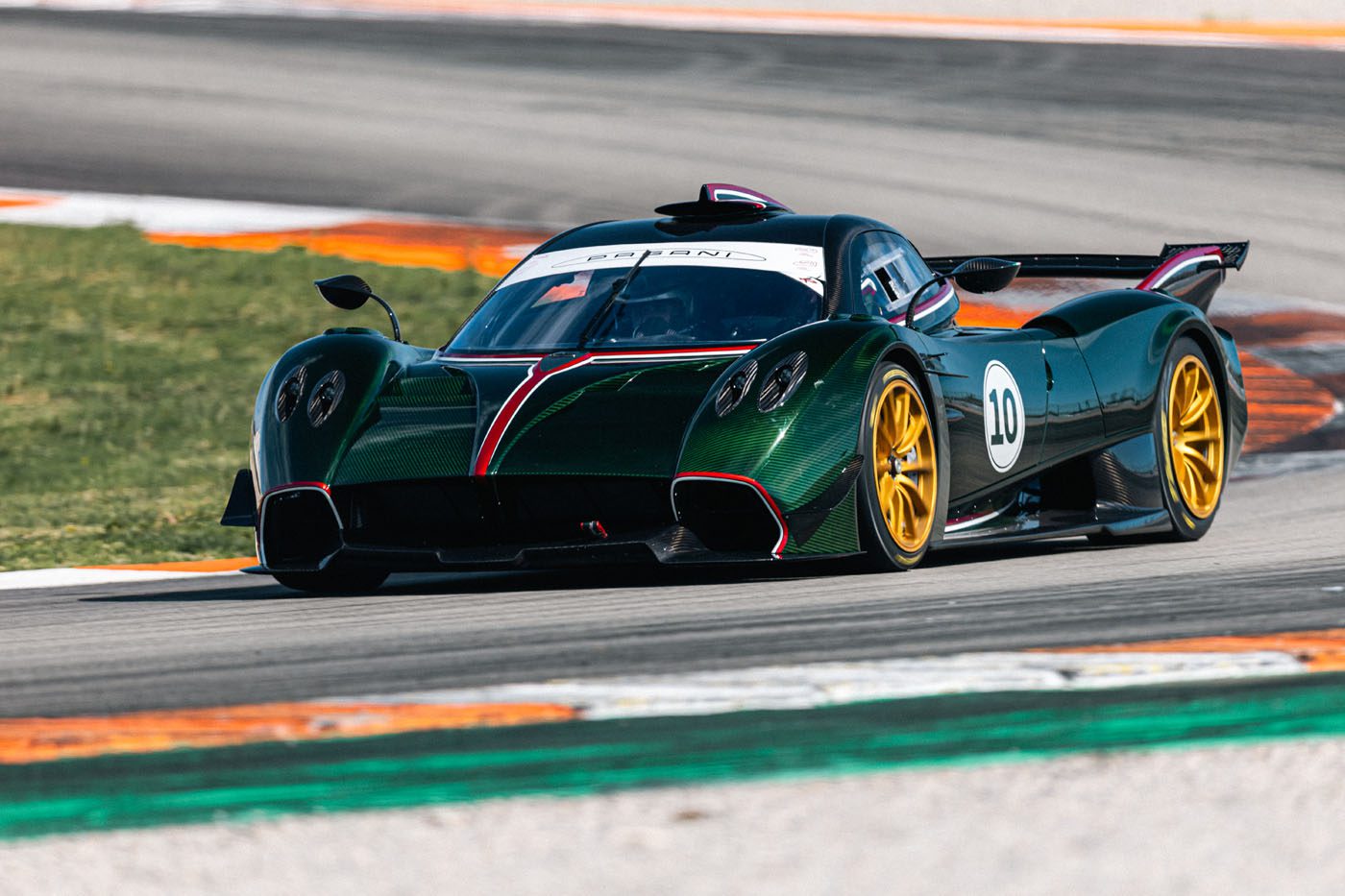 Pagani Will Show Off A Green Huayra R At Fuoriconcorso 2024