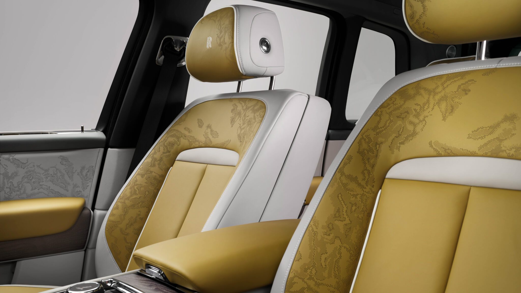 Unveiled The 2025 RollsRoyce Cullinan Series II