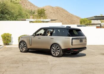 2024 land rover range rover s (2)