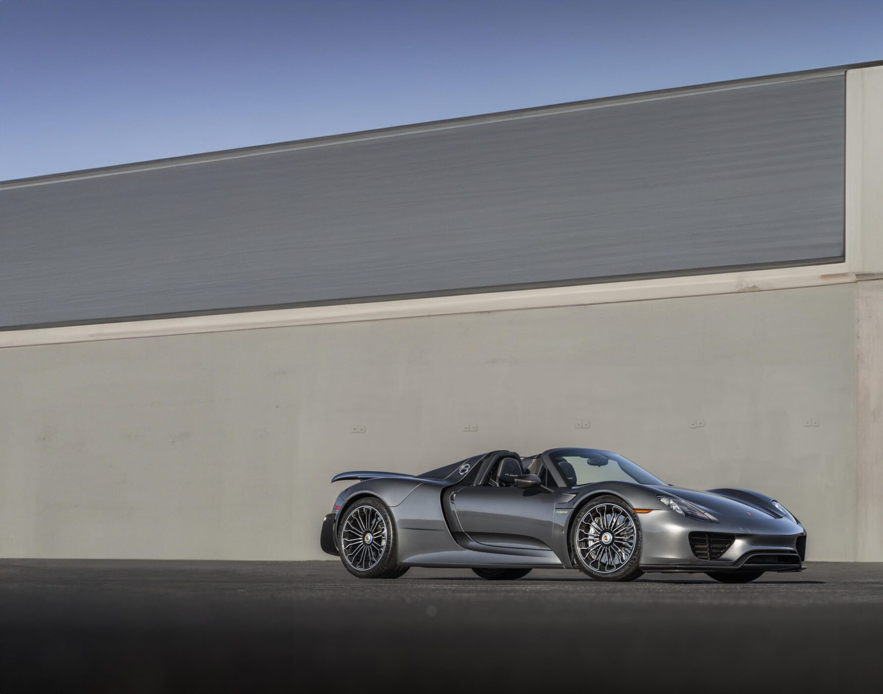 JC24 r167 2015 Porsche 918 Spyder Weissach Package 001 Edit