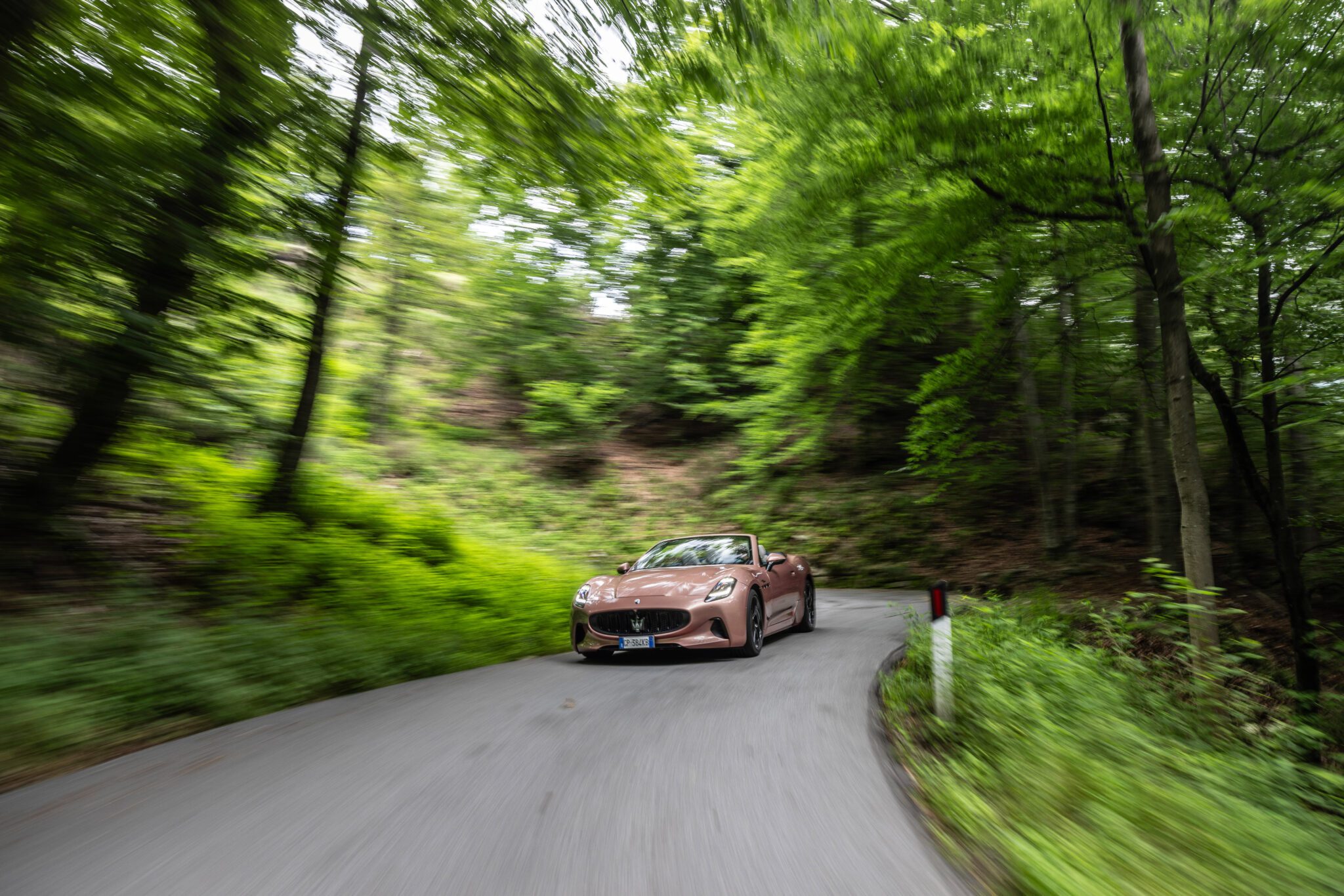 Maserati GranCabrio Folgore Rose Gold (1)