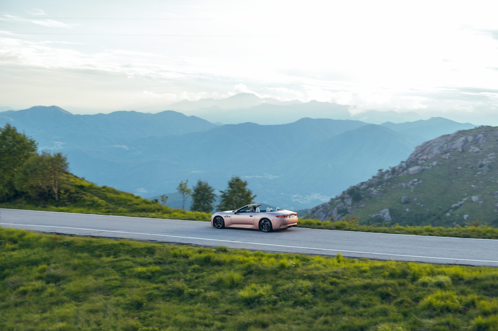 Maserati GranCabrio Folgore Rose Gold (50)