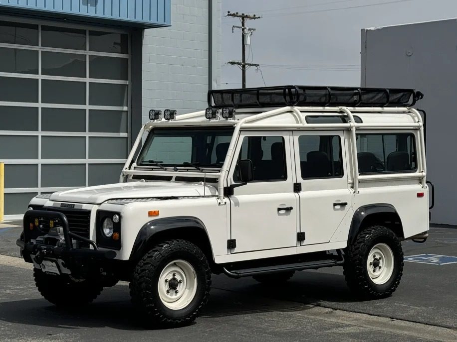 1993 Land Rover Defender 110 0