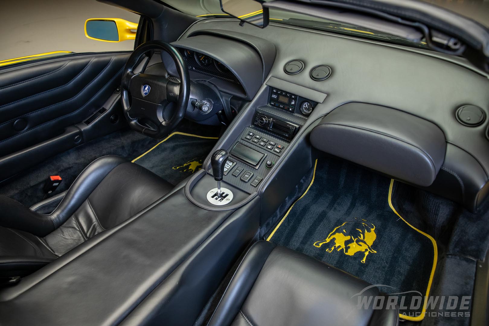 1998 Lamborghini Diablo ‘Wolf of Wall Street’ VT Roadster 3