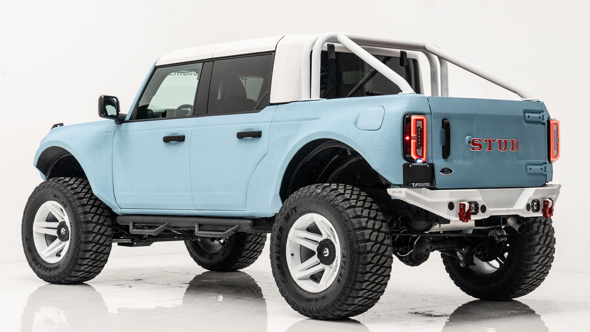 Bronco Stud with Roll Bar (6 of 111)