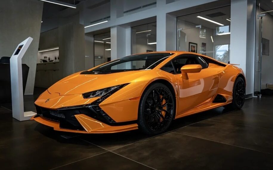 Lamborghini Huracan Tecnica For Sale: Why To Buy This Powerful, Stylish V10 Supercar