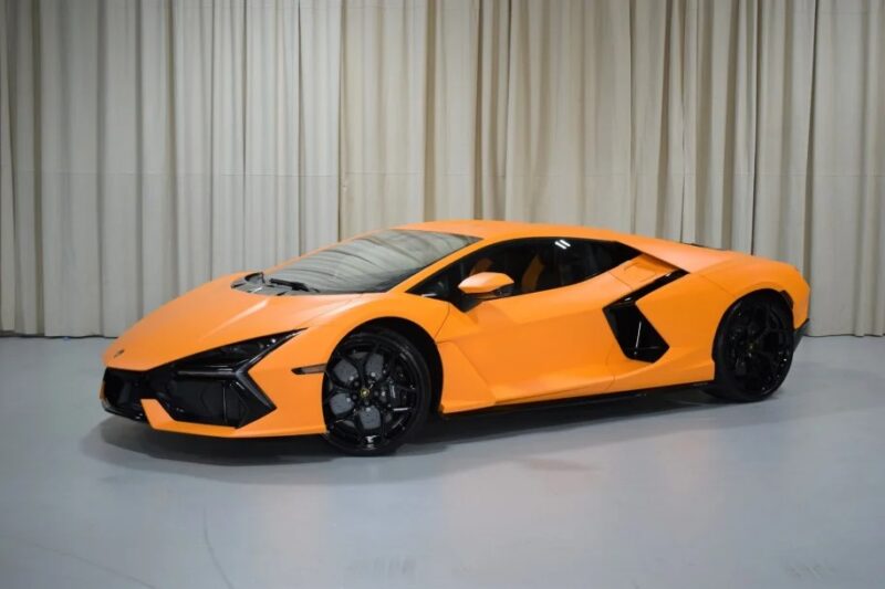 2024 lamborghini revuelto 809999