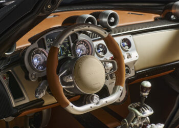 Pagani Utopia Roadster 020300 Volante