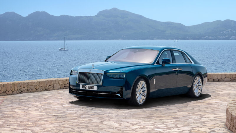 An image of a Rolls-Royce Ghost Series II parked outdoors.