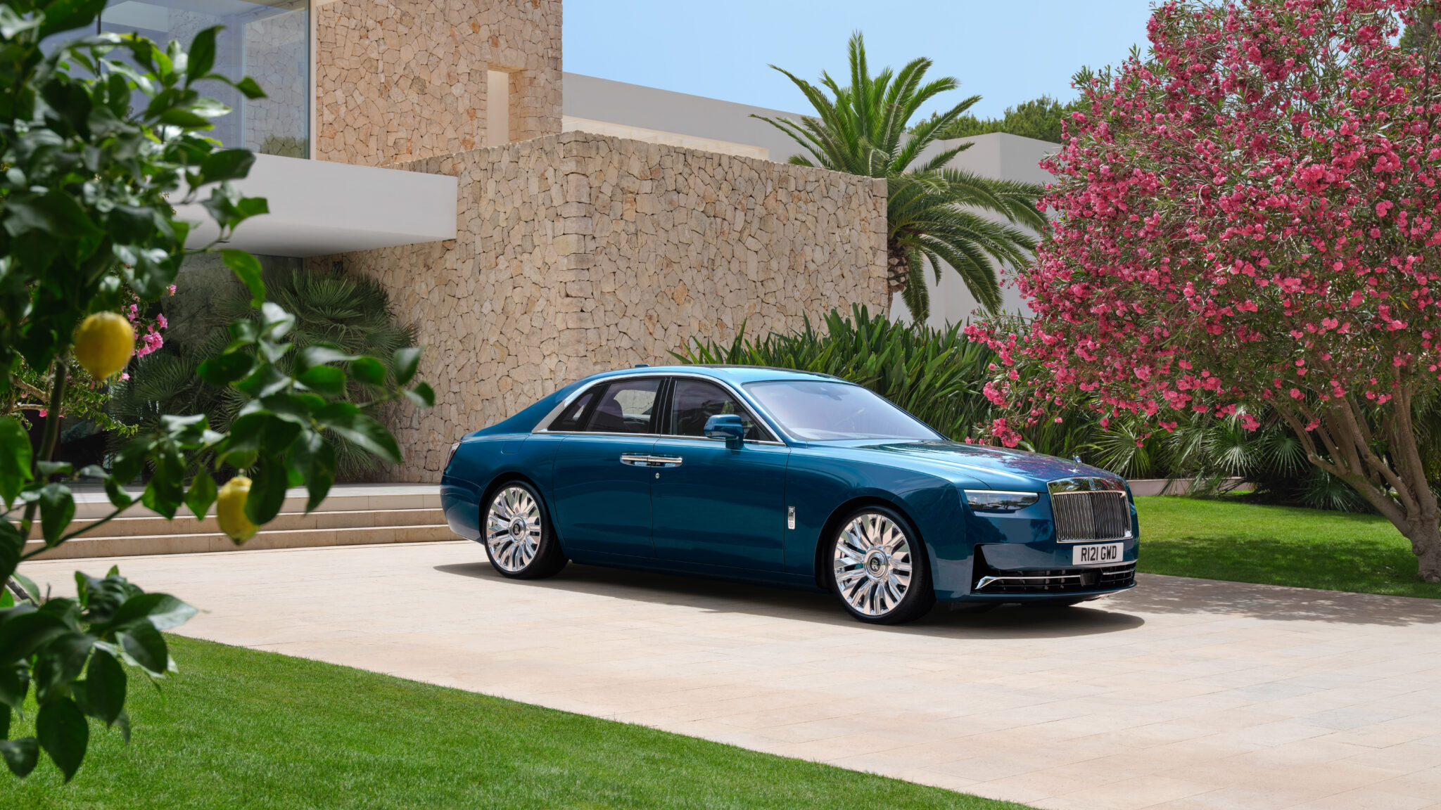 An image of a Rolls-Royce Ghost Series II parked outdoors.