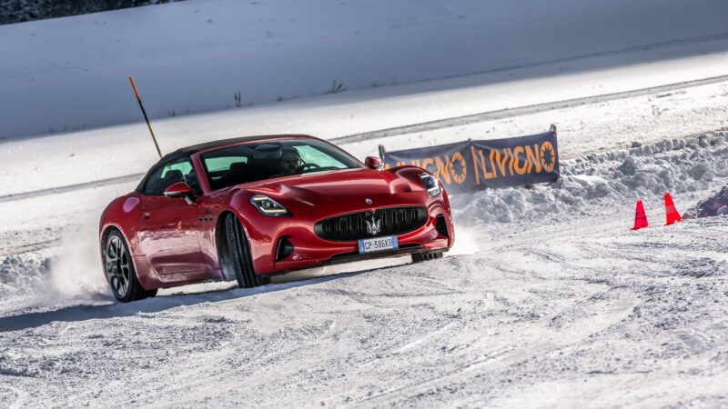 An image of a Maserati GranCabrio Folgore driving on an ice track.