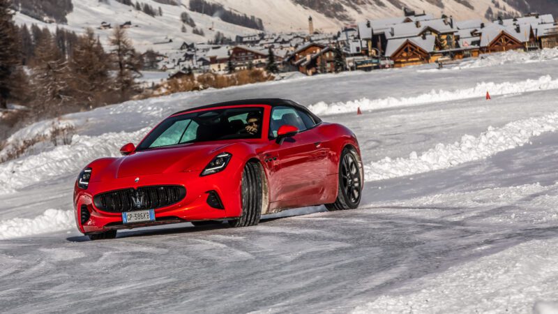 An image of a Maserati GranCabrio Folgore driving on an ice track.