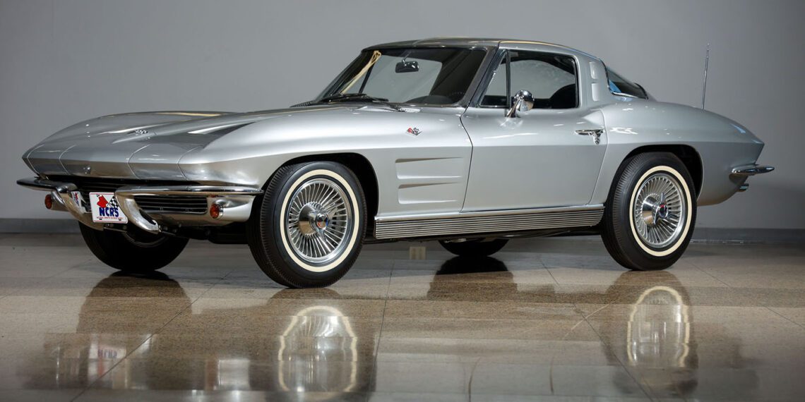 1963 Chevrolet Corvette 327/340 “Split Window” Coupe: Broad Arrow’s Art Academy University Collection Auction