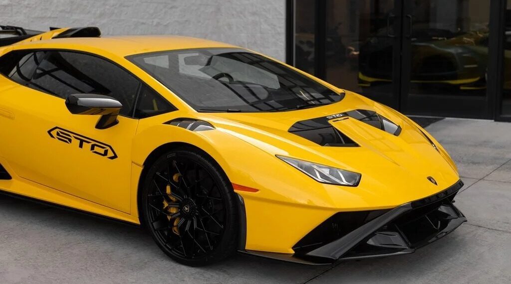 Italian Track Star: The Best Lamborghini Huracan STOs For Sale