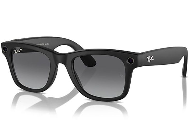 These luxury sunglasses boast a sleek black rectangular design, featuring dark lenses and discreet camera lenses on the corners. Perfect for the ultimate driver, they showcase a stylish logo on both the sides and front for an added touch of elegance.