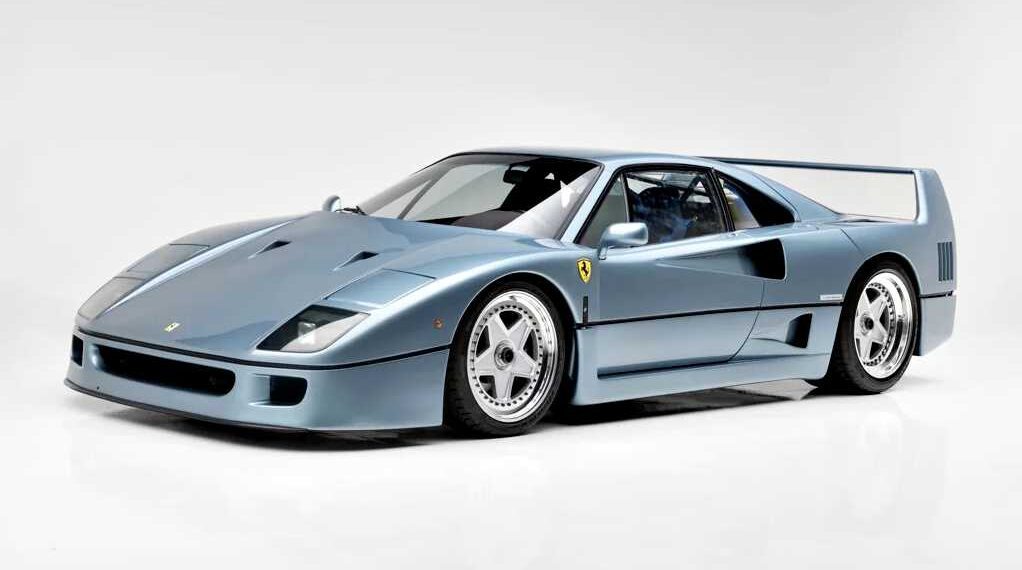 希少Ferrari RM Sotheby's To Offer One-Off Azzurro Hyperion Ferrari F40