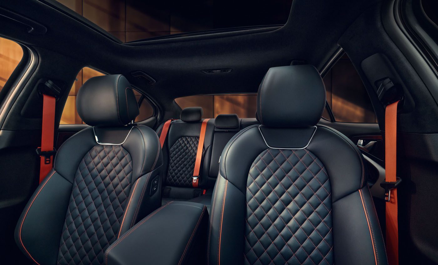 Genesis Unveils New 2026 G70 Prestige Graphite