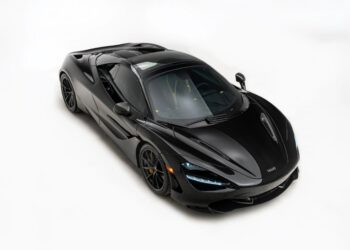 Ending Soon on dR LIVE: High-End Collector Cars You Can’t Miss